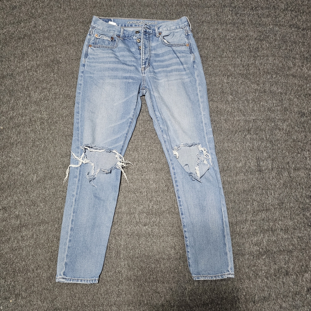American Eagle Outfitters Distressed Straight Leg Light Wash Jeans Size 4
